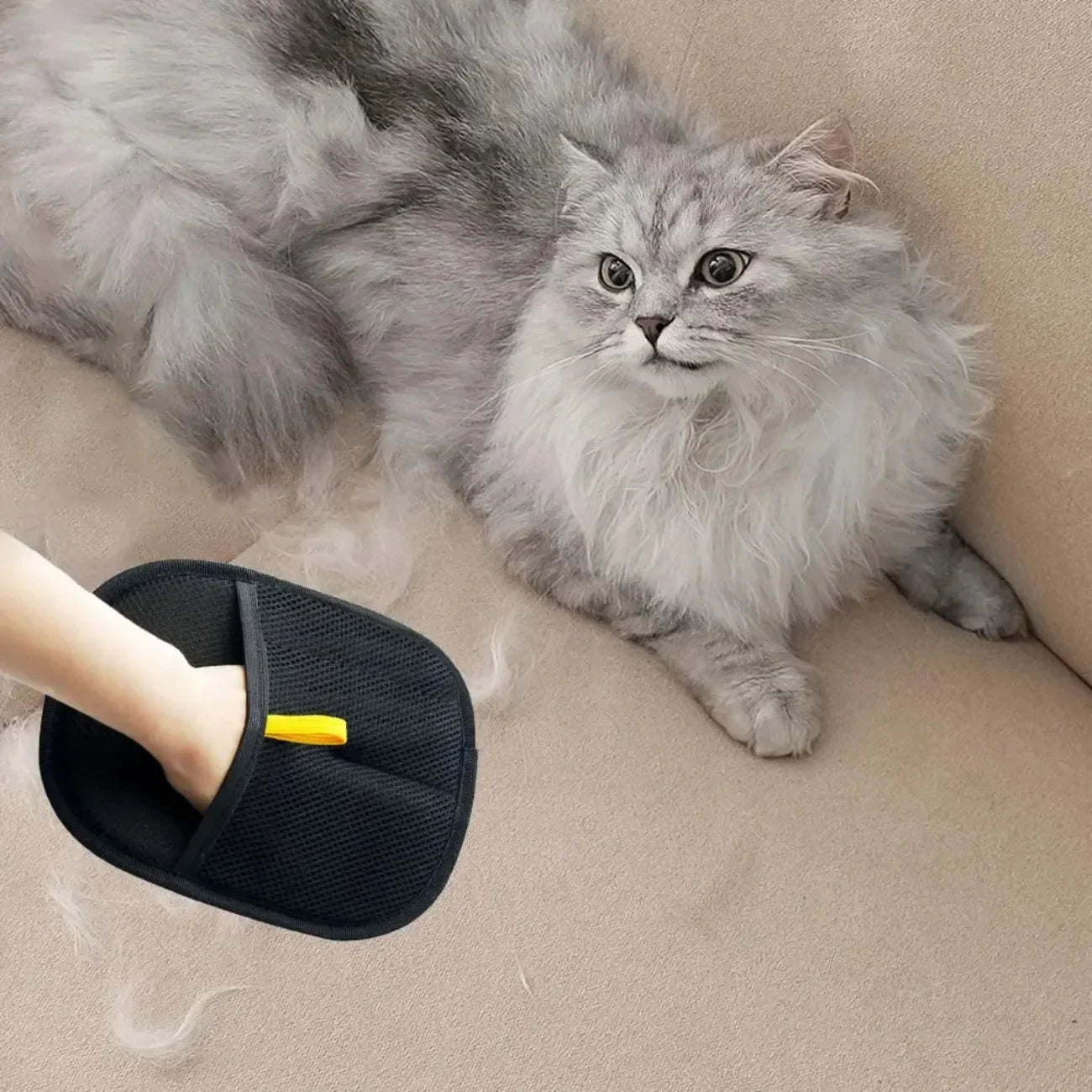Reusable Pet Hair Removal Gloves – Gentle Deshedding Brush for Bathing & Daily Grooming, Works on Furniture & Carpets Too