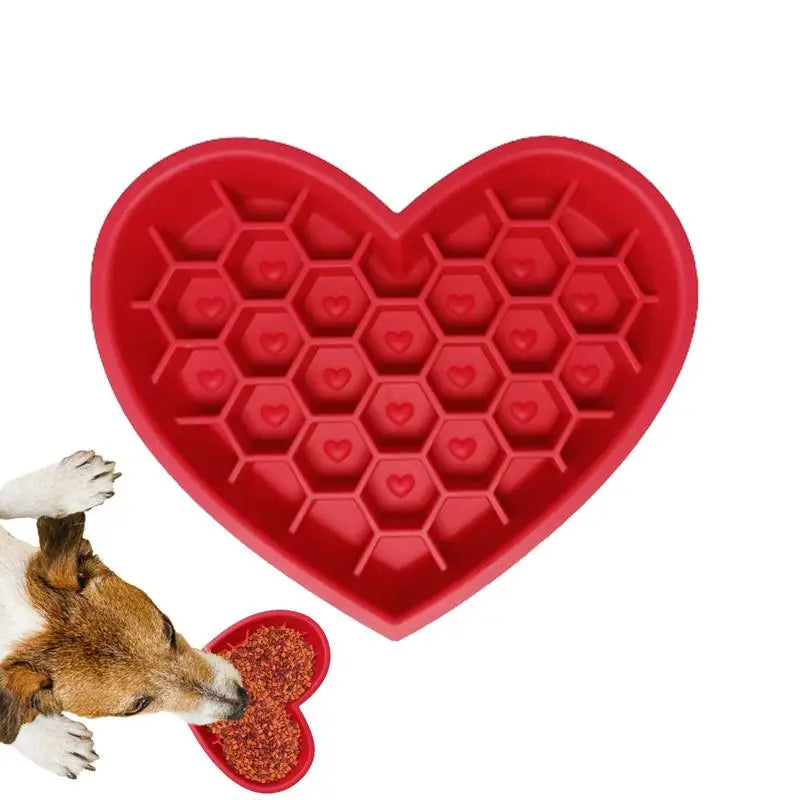 Pet Cat Dog Slow Feeder Silicone Cat Dog Bowl Creative Love Shape Feeder Non-Slip Design Anti-Choking Feeder With Suction Cups